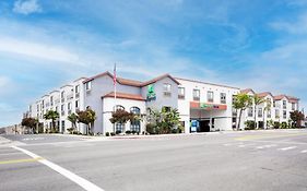 Holiday Inn Express Hermosa Beach California